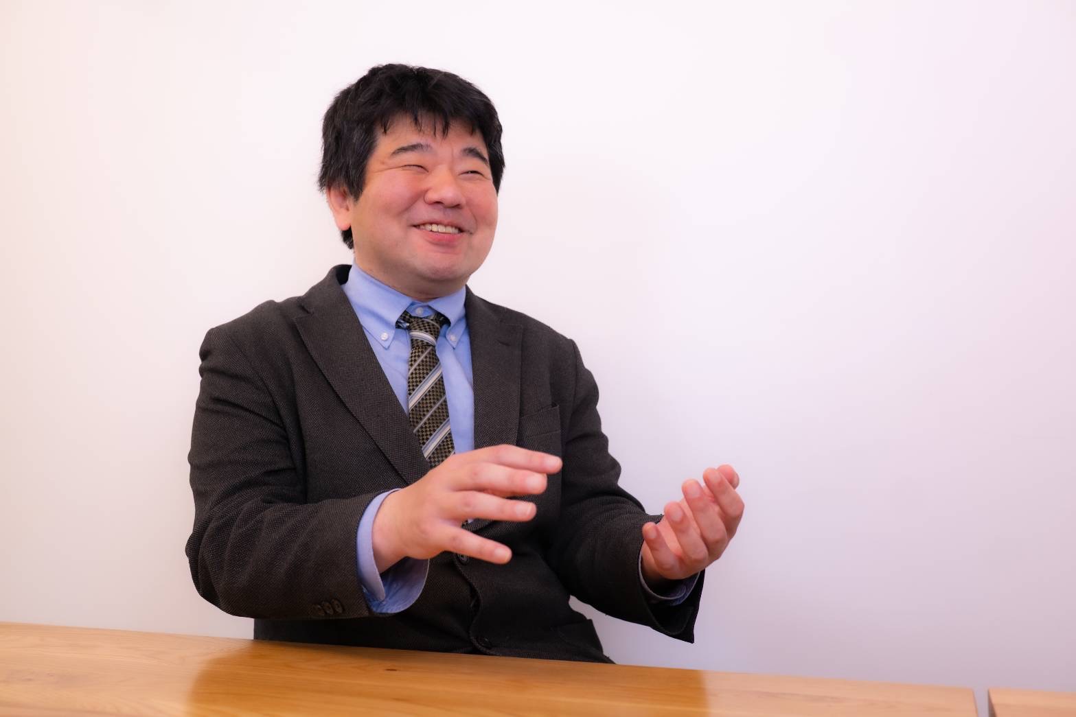 講師2